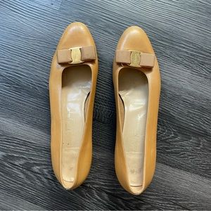 Salvatore Ferragamo Flats with Heel 10.5 / 41